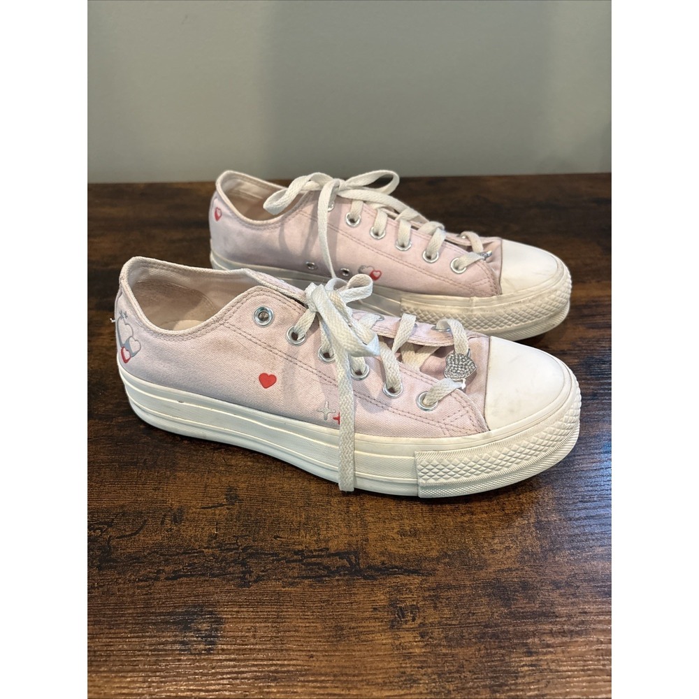 Converse Women's Chuck Taylor All Star Lift Platform Sneakers 8.5 Valentines Day